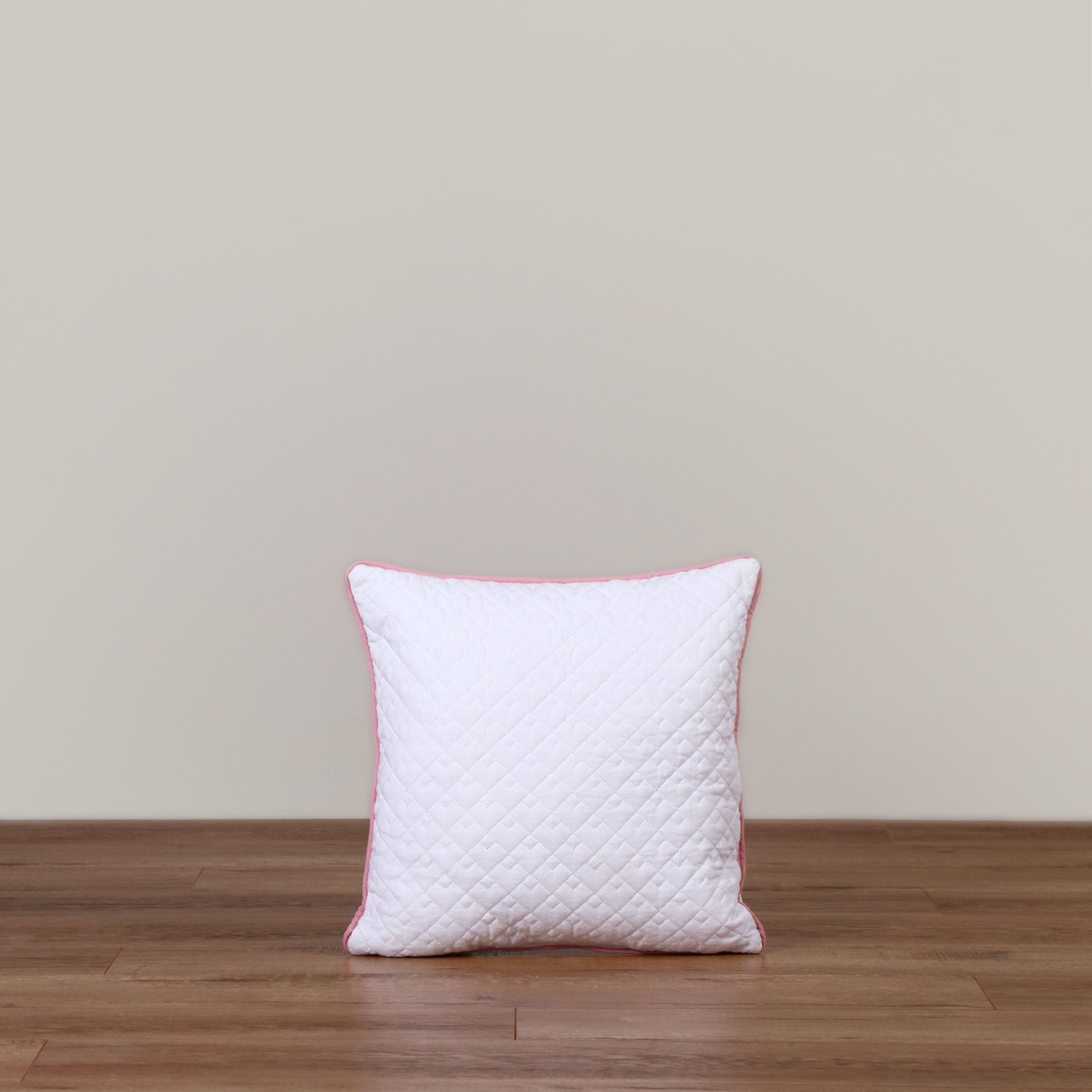 Cojín decorativo cuadrado Blanco Pompón Rosa Palo - Image 4