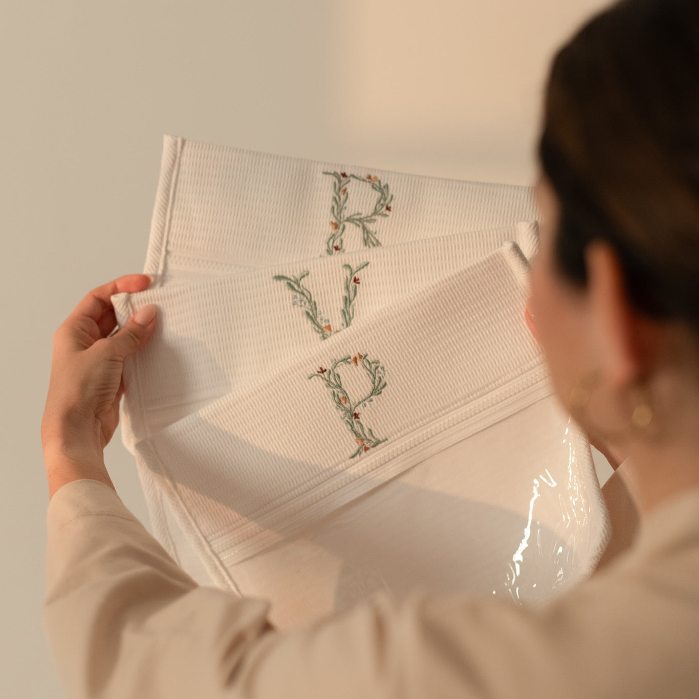Bolsa con transparencia iniciales - Image 3