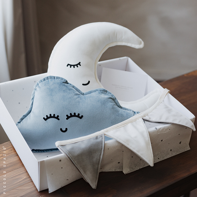 Gift Box - Luna Blanca, Nube Azul y Guirnalda