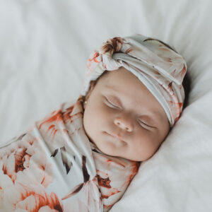 Swaddle diseño de Peonias con Moño